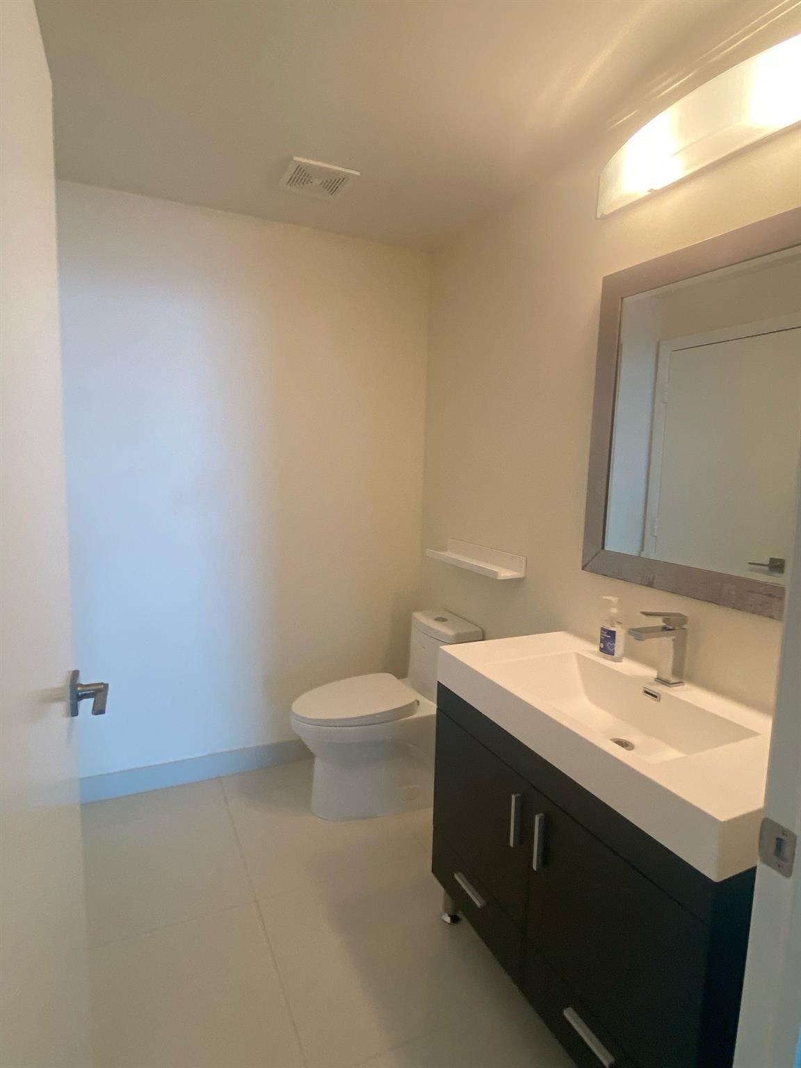 QUANTUM ON THE BAY CONDO NO 1 - Residential Lease