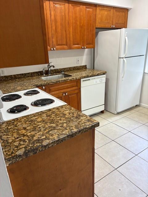 HOLLYWOOD TERRACE 3-12 B - Residential Lease
