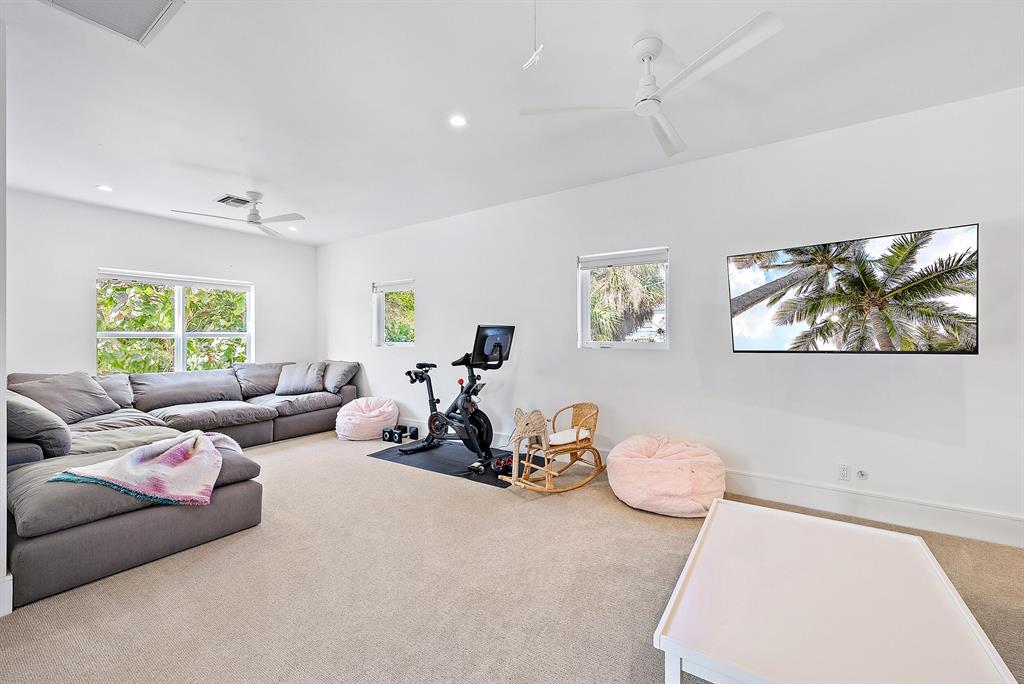 JUPITER SOUND COVE - Residential