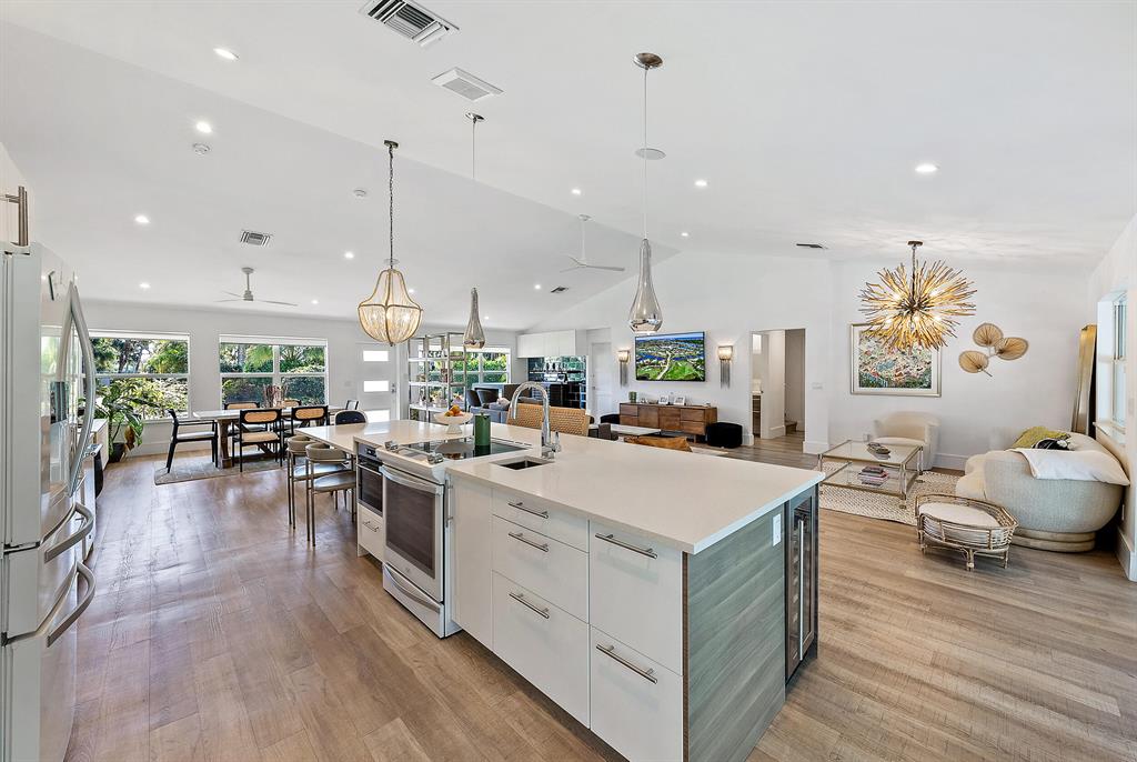 JUPITER SOUND COVE - Residential