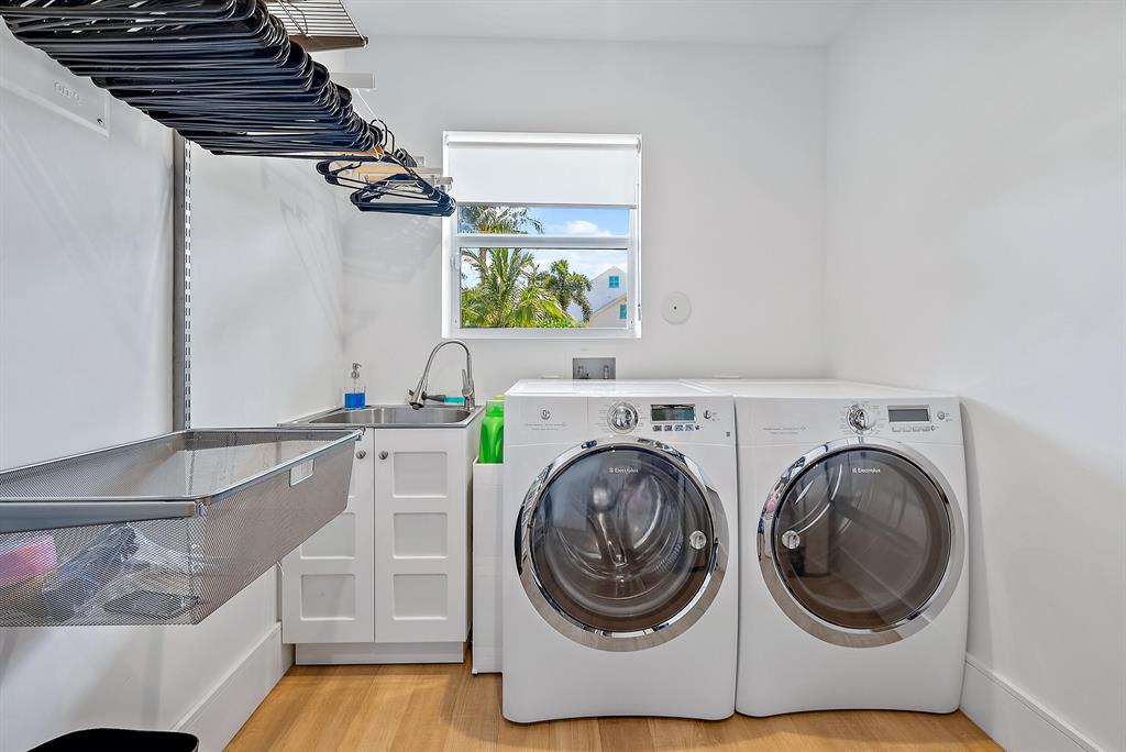 JUPITER SOUND COVE - Residential