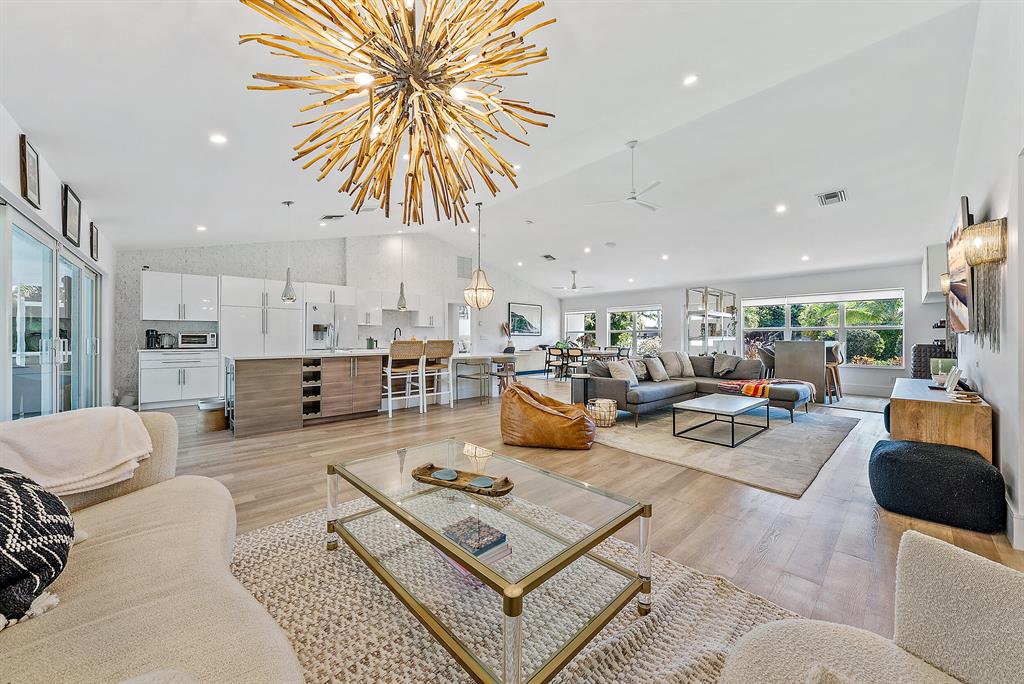 JUPITER SOUND COVE - Residential