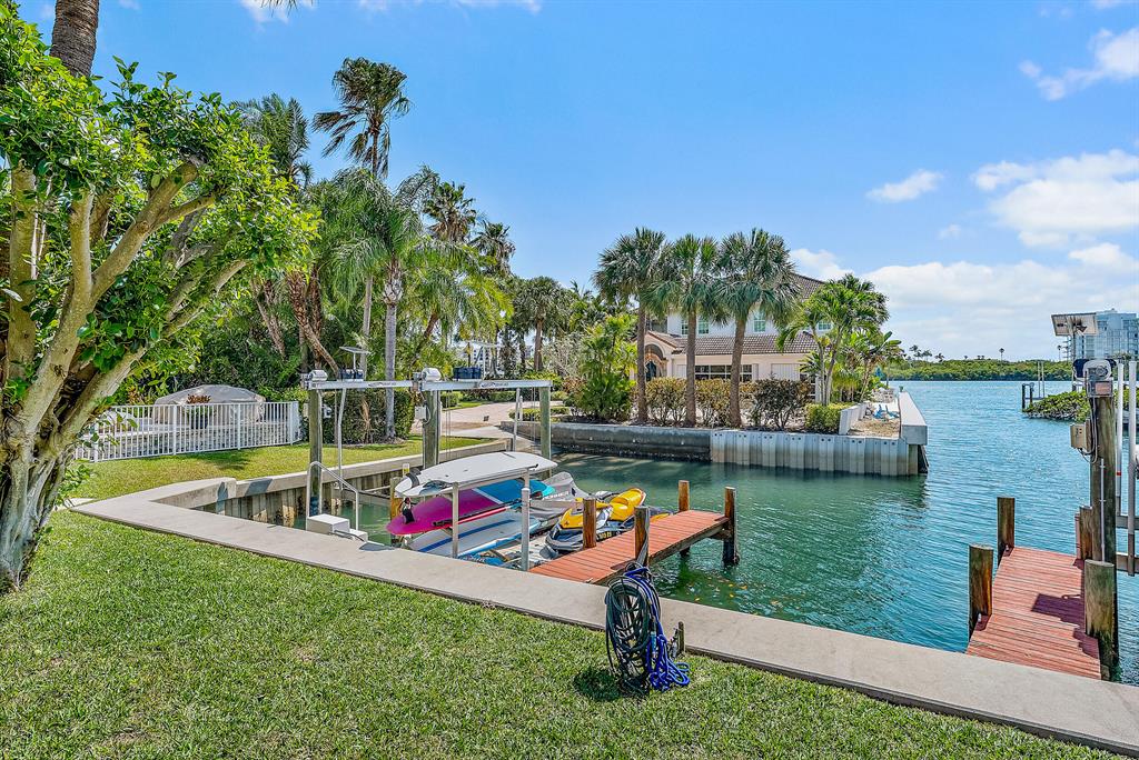 JUPITER SOUND COVE - Residential