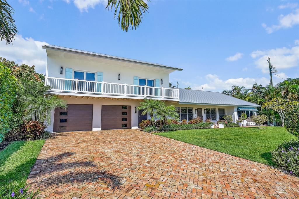 Photo of 19491 Harbor Road S, Tequesta, FL 33469 (MLS # R10885540)