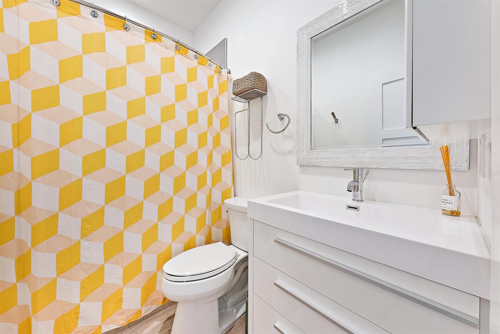 JUPITER SOUND COVE - Residential