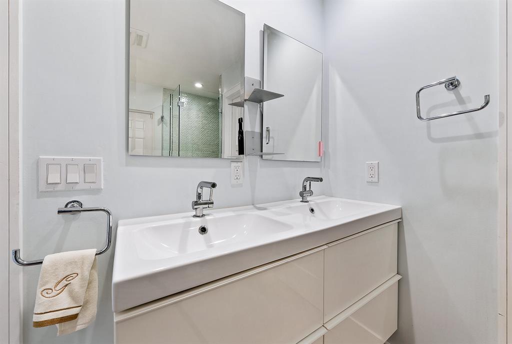 JUPITER SOUND COVE - Residential