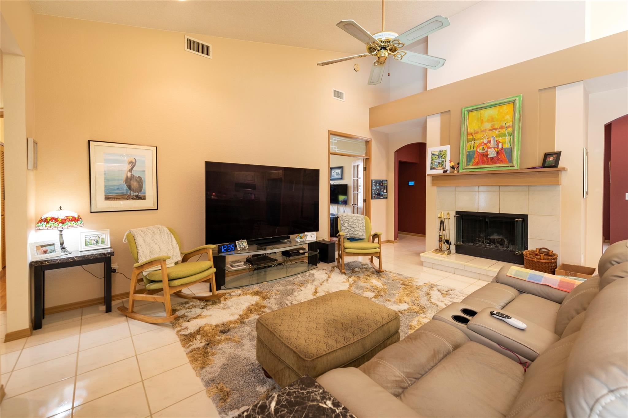 Woodside Vill Sec One 92- - Residential Lease