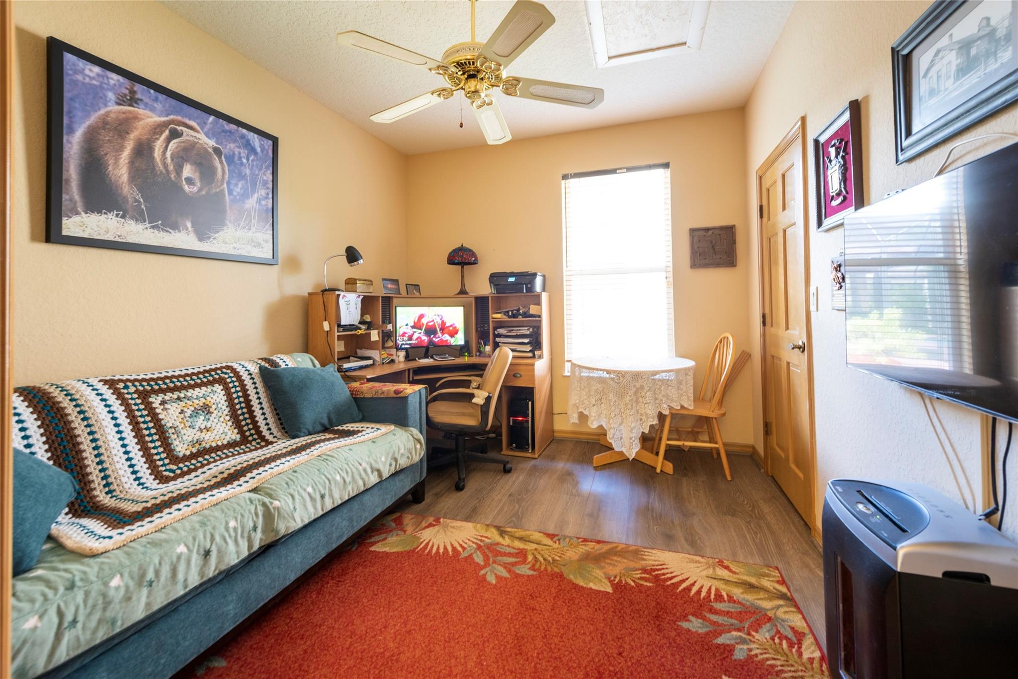 Woodside Vill Sec One 92- - Residential Lease