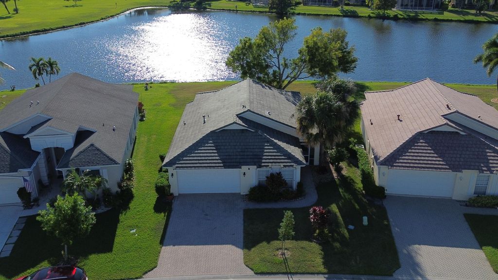 Photo of 532 SW Indian Key Dr, Port Saint Lucie, FL 34986 (MLS # R11131369)