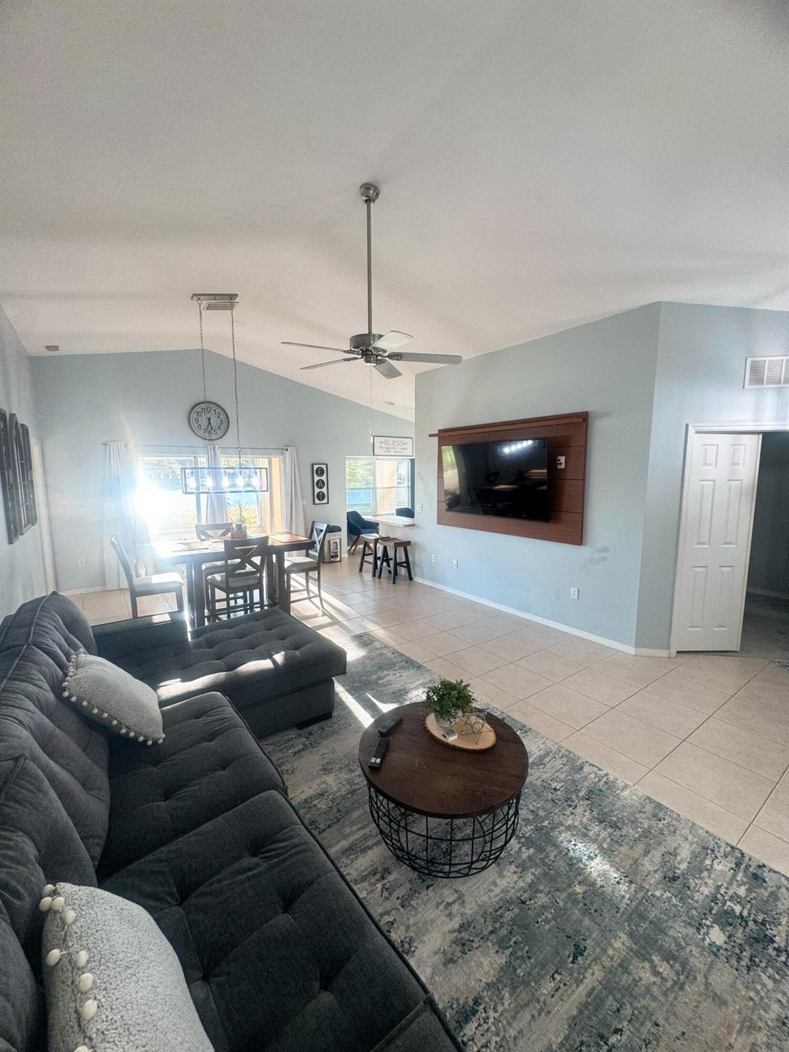 LAKEFOREST AT ST LUCIE WE - Residential Lease