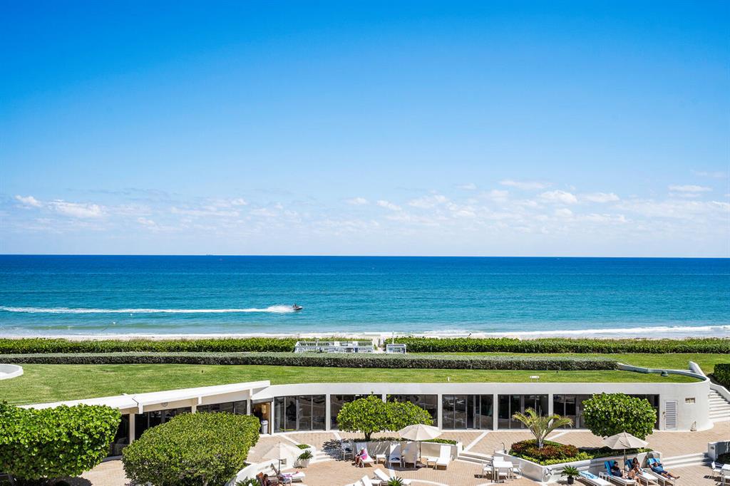 BEACH POINT COND DECL FIL - Residential