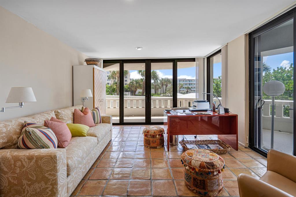 BEACH POINT COND DECL FIL - Residential