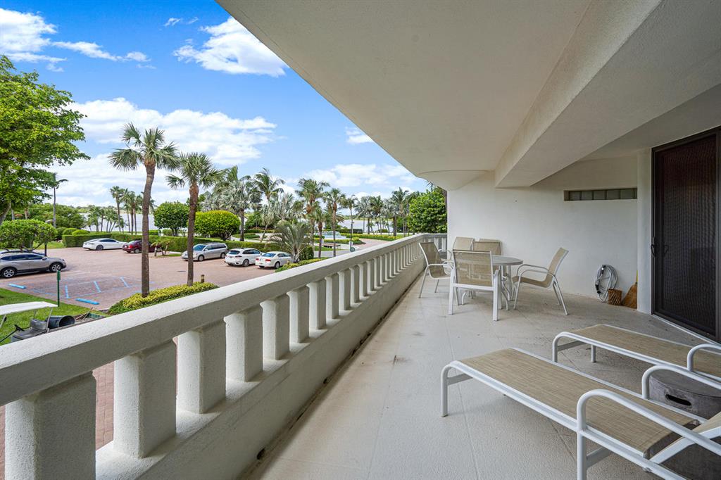 BEACH POINT COND DECL FIL - Residential