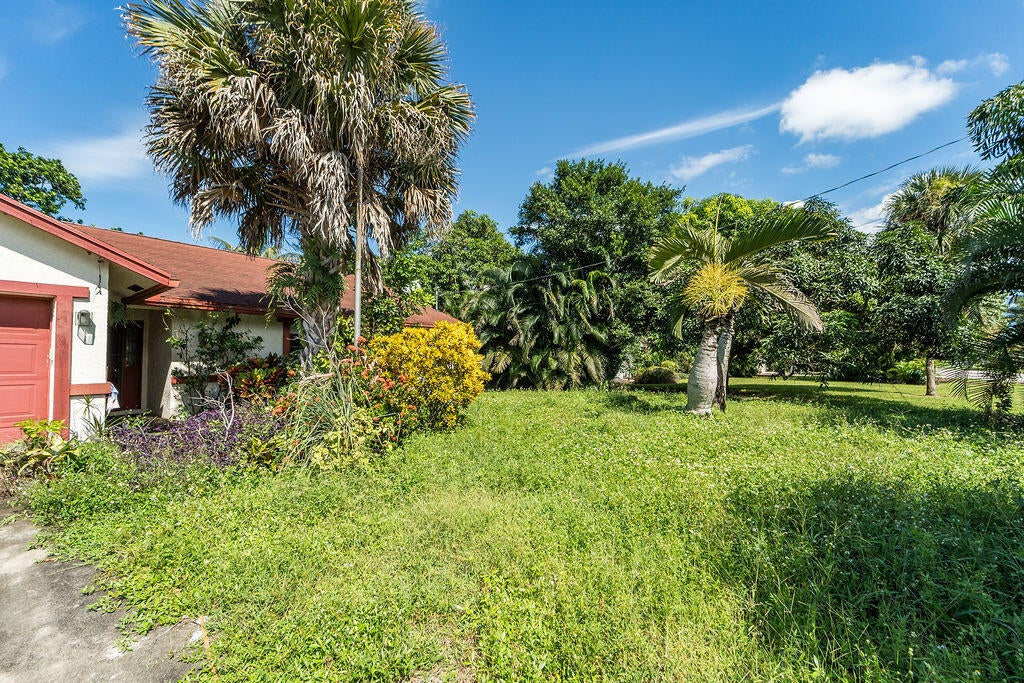 7625 CANAL Drive