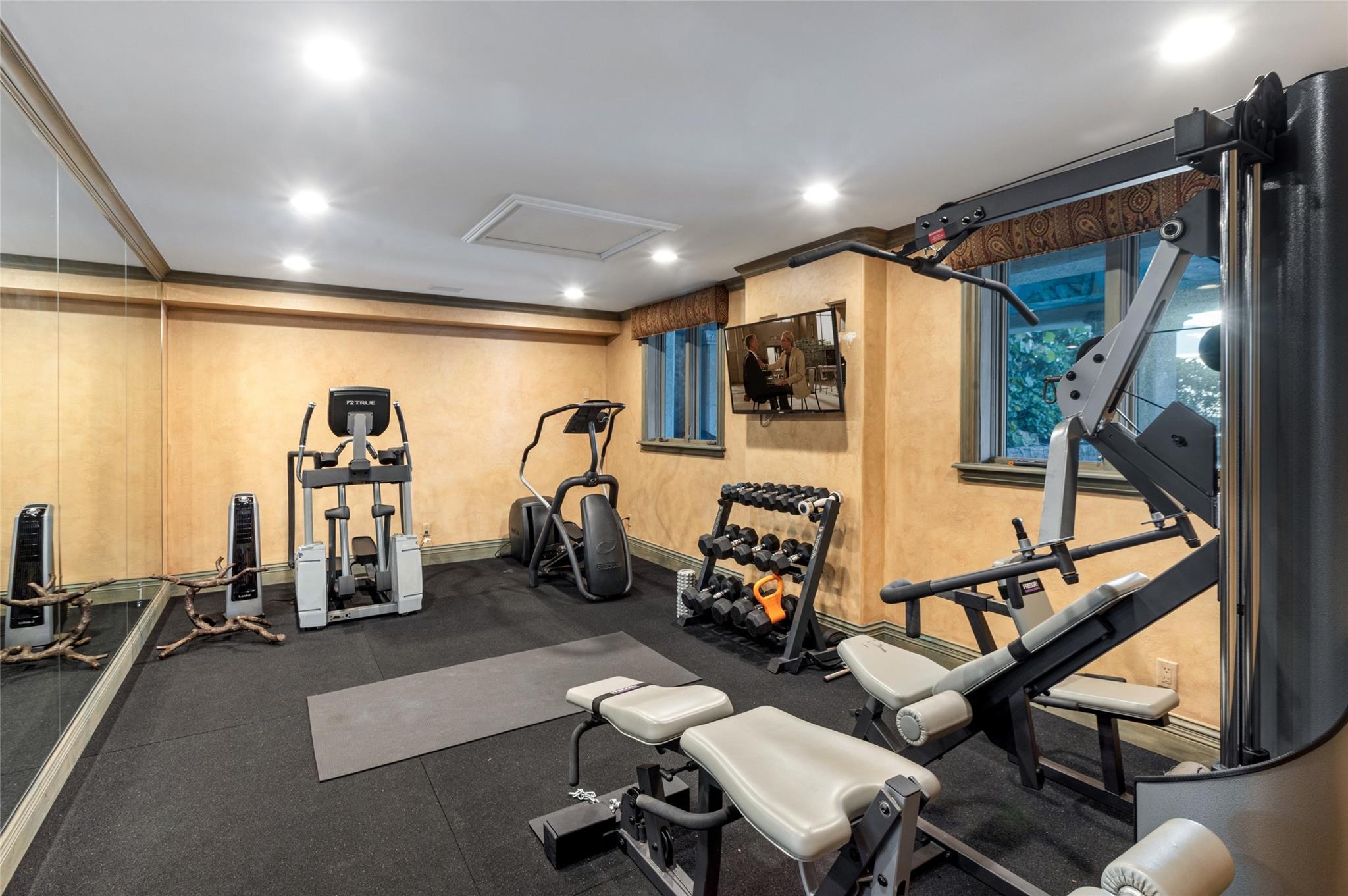 HILLSBORO SHORES SEC A - Residential