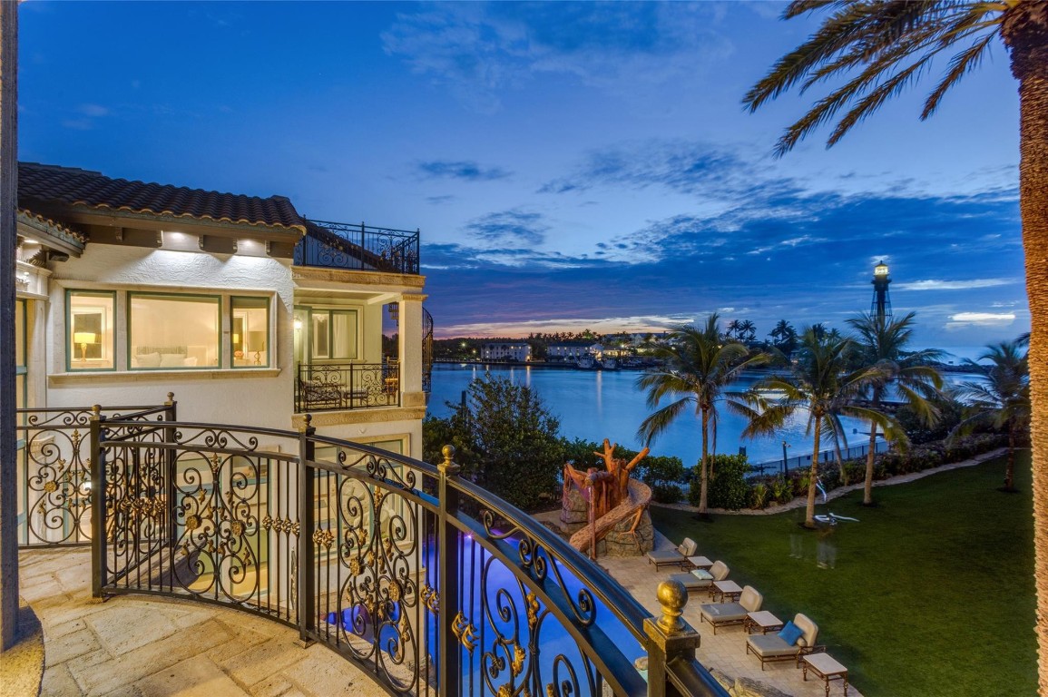 HILLSBORO SHORES SEC A - Residential