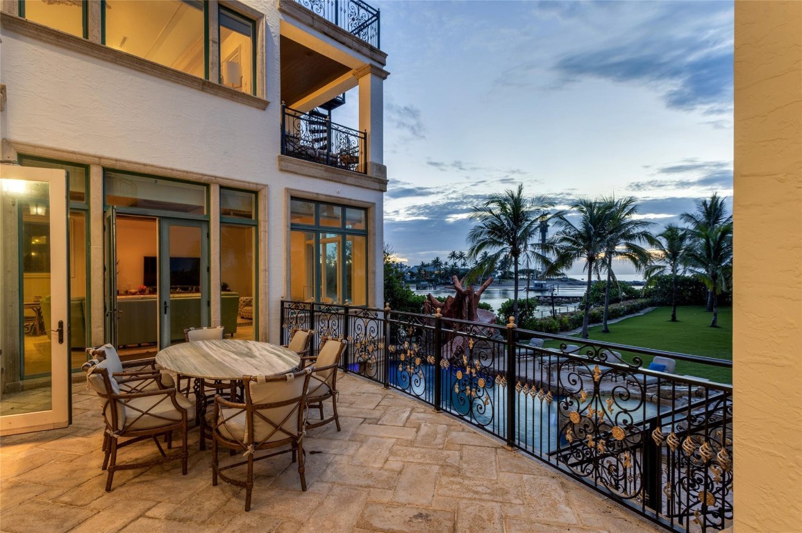 HILLSBORO SHORES SEC A - Residential