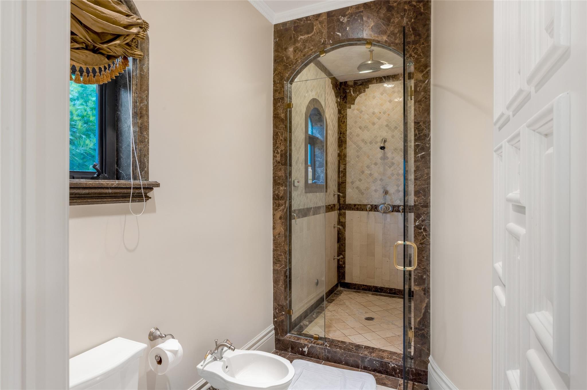 HILLSBORO SHORES SEC A - Residential