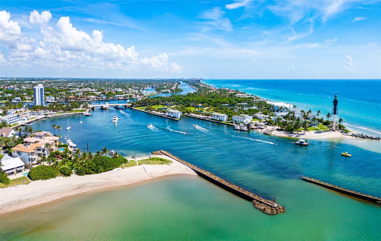 HILLSBORO SHORES SEC A - Residential