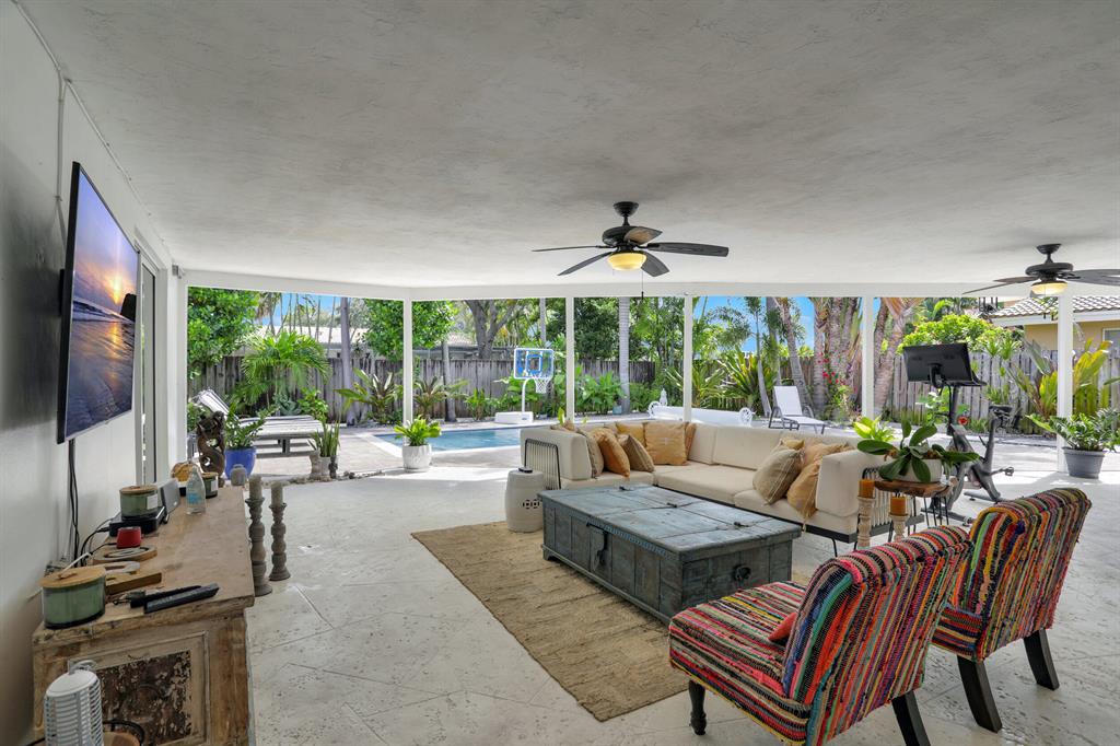 ROYAL OAKS HILLS 2ND SEC - Residential