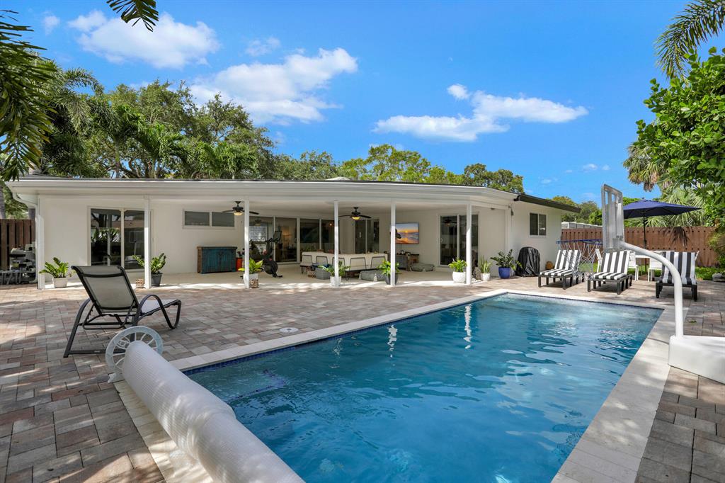 ROYAL OAKS HILLS 2ND SEC - Residential