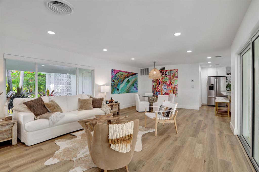 ROYAL OAKS HILLS 2ND SEC - Residential