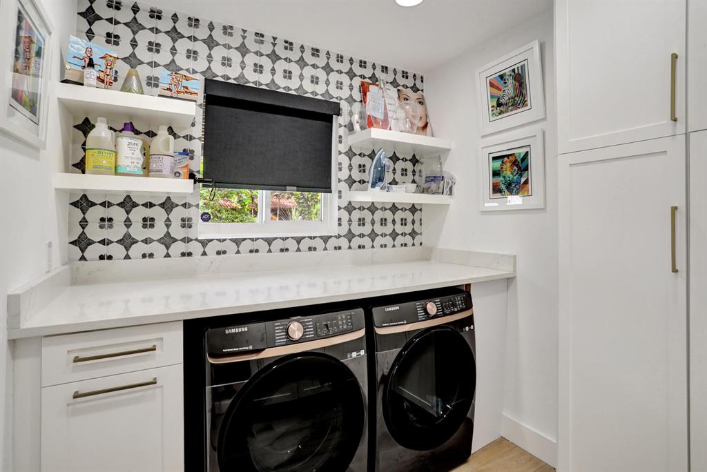 ROYAL OAKS HILLS 2ND SEC - Residential