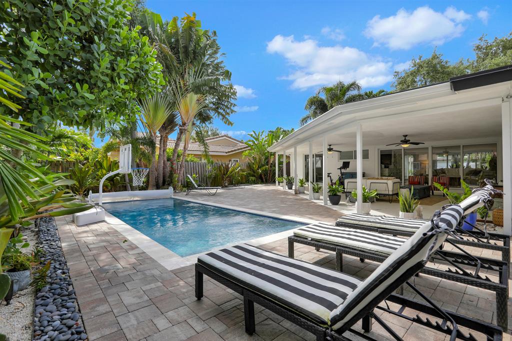 ROYAL OAKS HILLS 2ND SEC - Residential