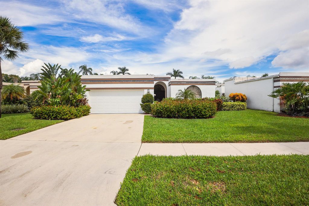 Photo of 6693 Palermo Way, Lake Worth, FL 33467 (MLS # R11127804)
