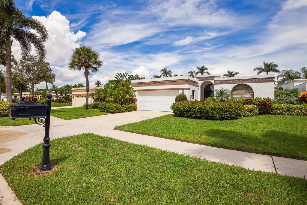 Photo of 6693 Palermo Way, Lake Worth, FL 33467 (MLS # R11127804)
