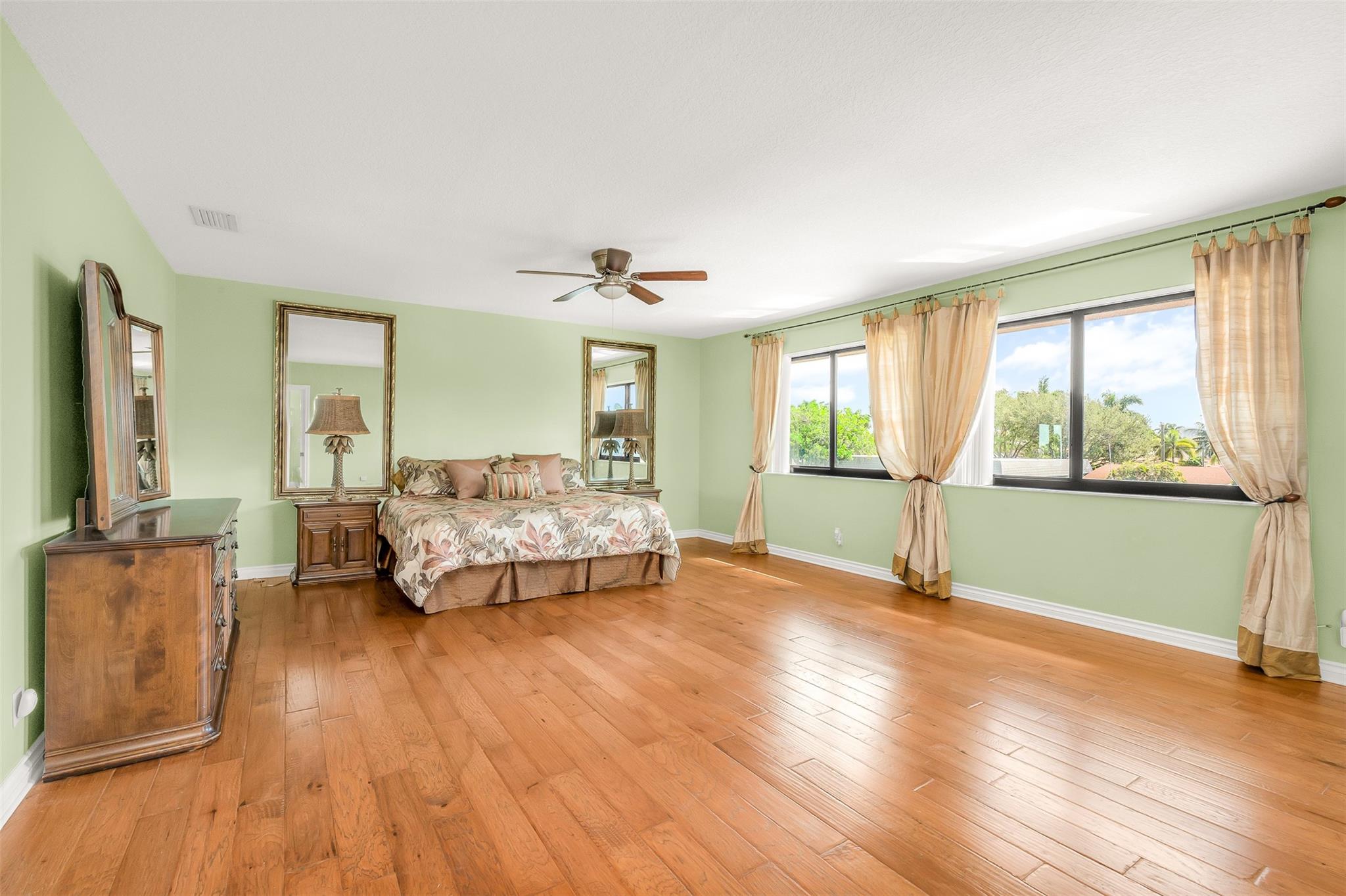 Snug Harbor Sec Two 39-38 - Residential