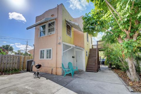 325 N L Street LOWER Lake Worth Beach FL 33460