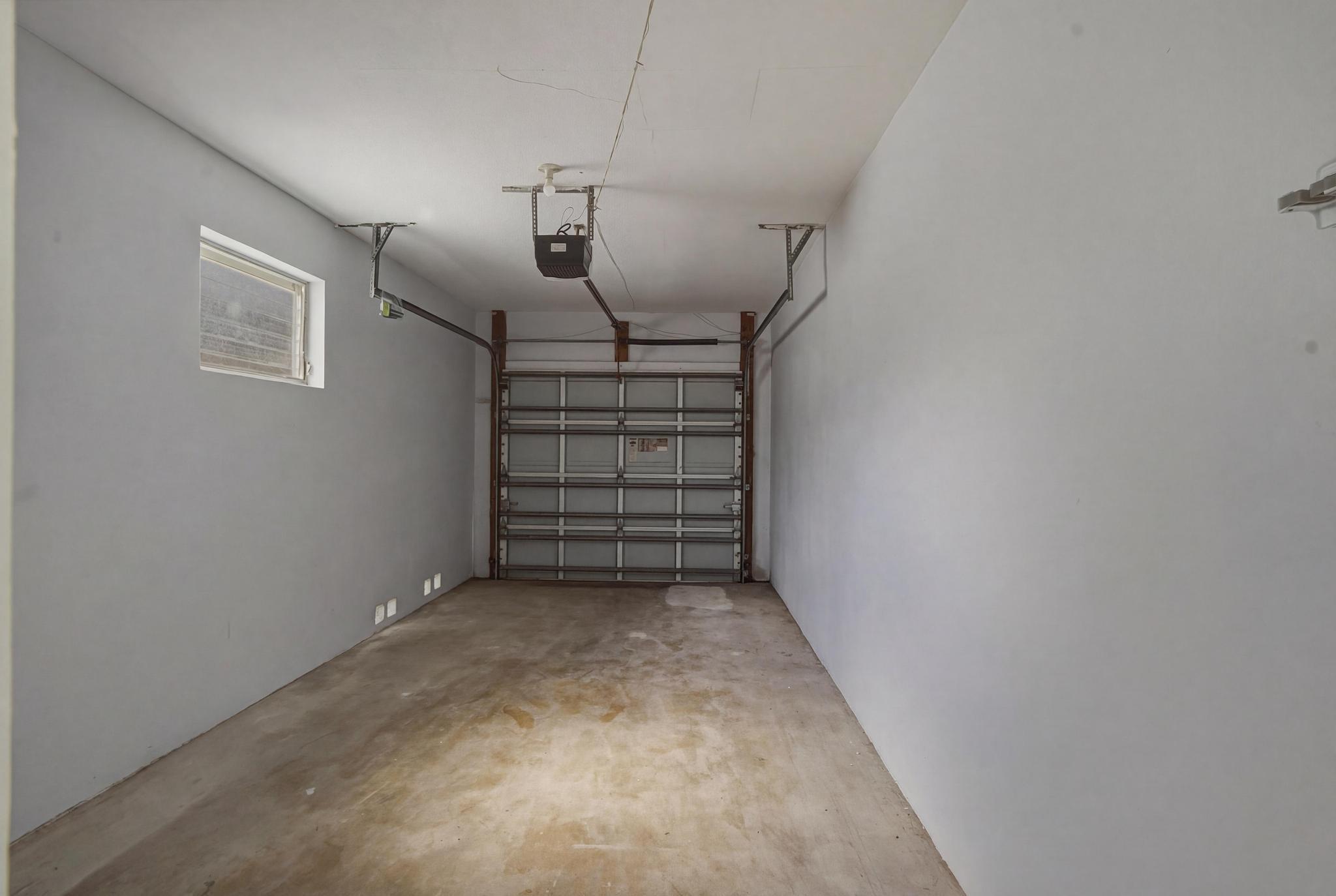 HOLLYWOOD LAKES SECTION - Residential