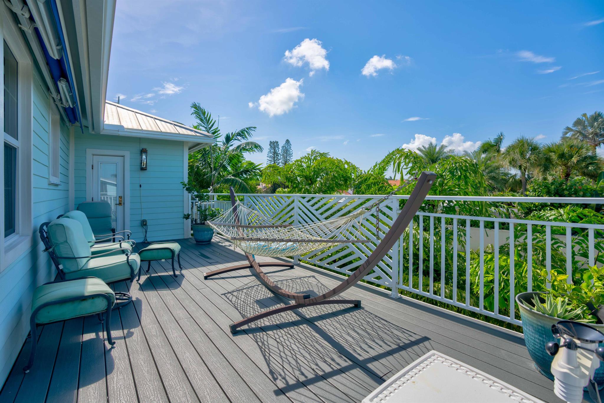 XANADU BY THE SEA - Residential Lease