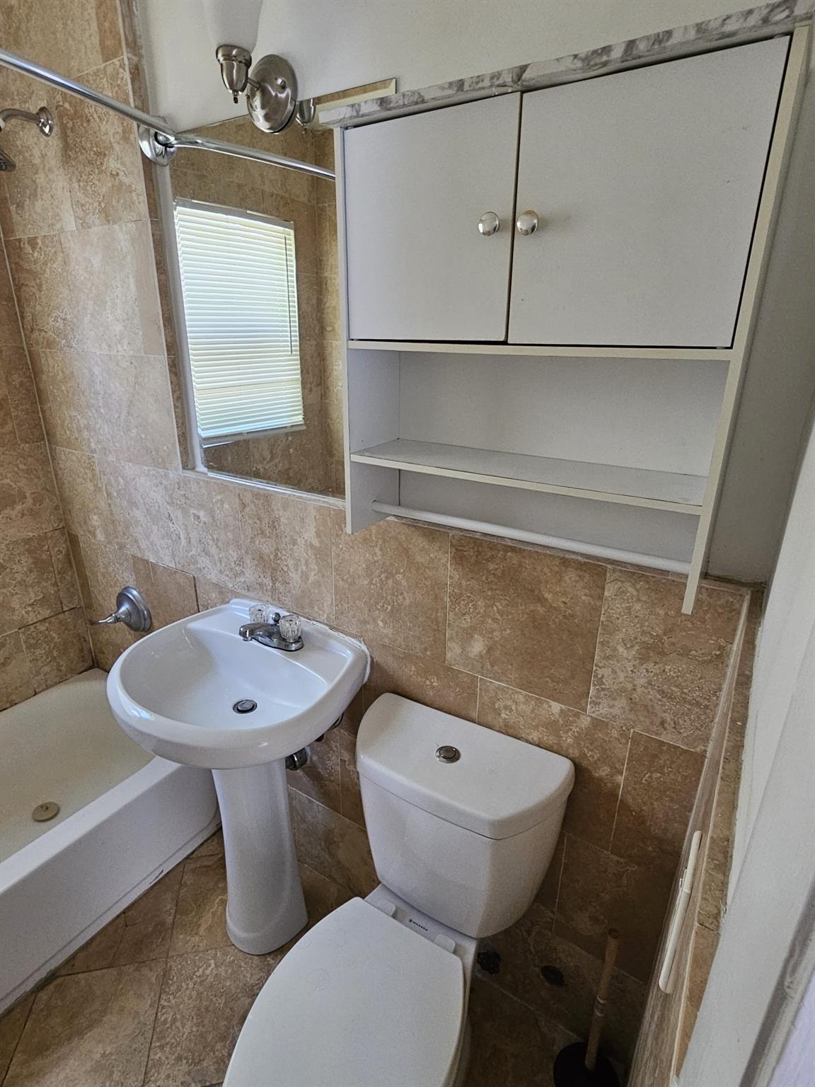 Palms On 80th Condo The - Residential Lease