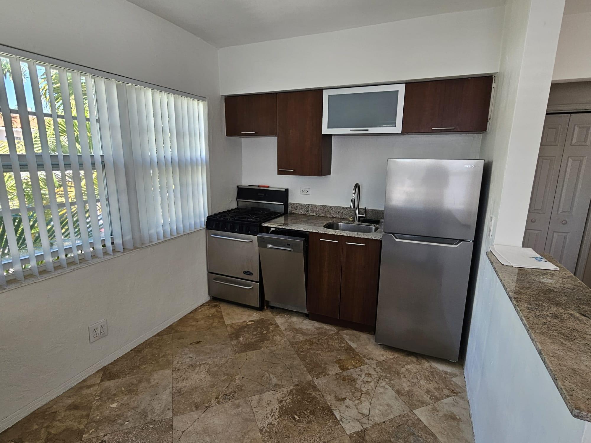 Palms On 80th Condo The - Residential Lease