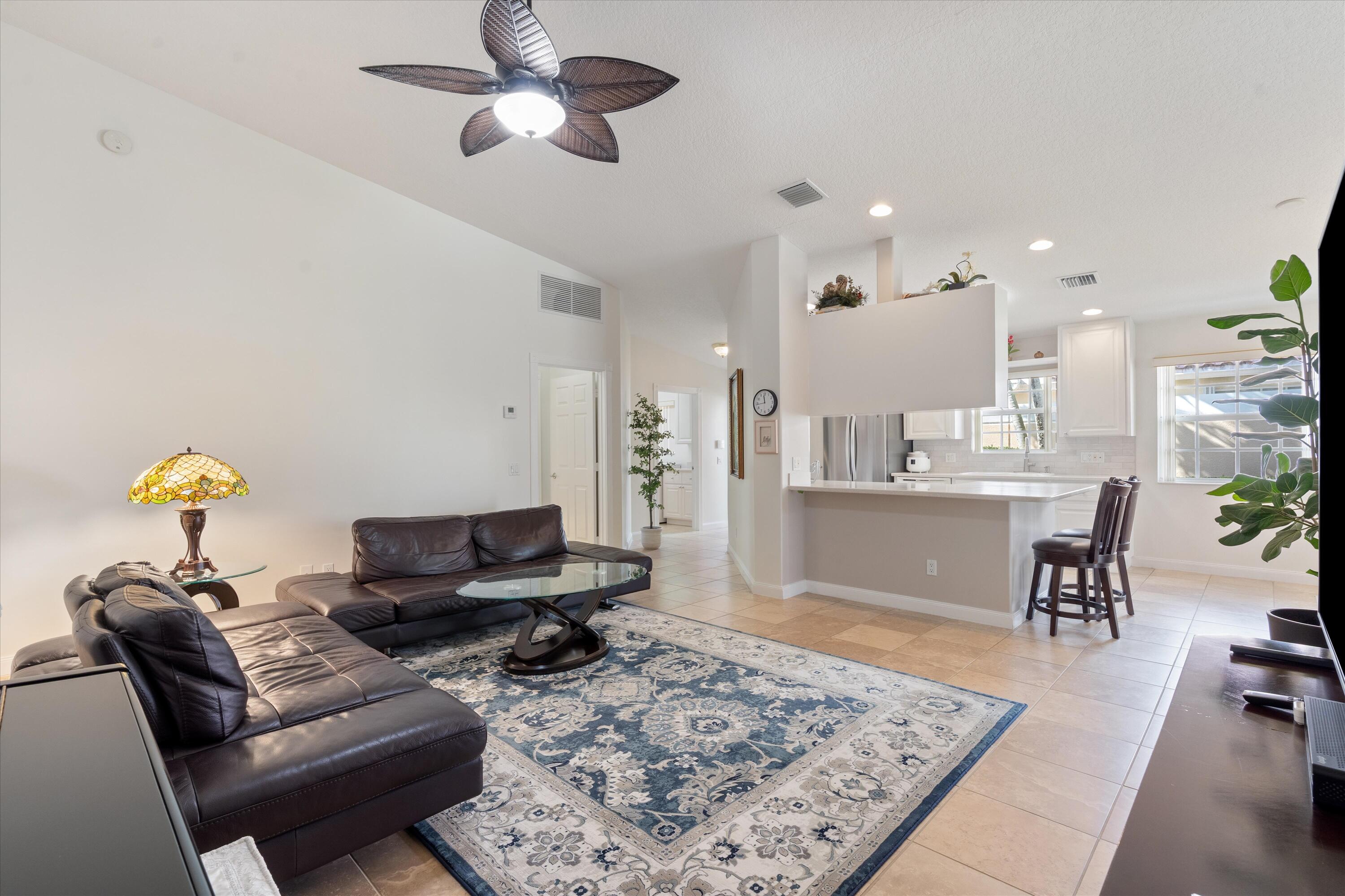 VILLAGEWALK OF WELLINGTON PL 5 - Residential