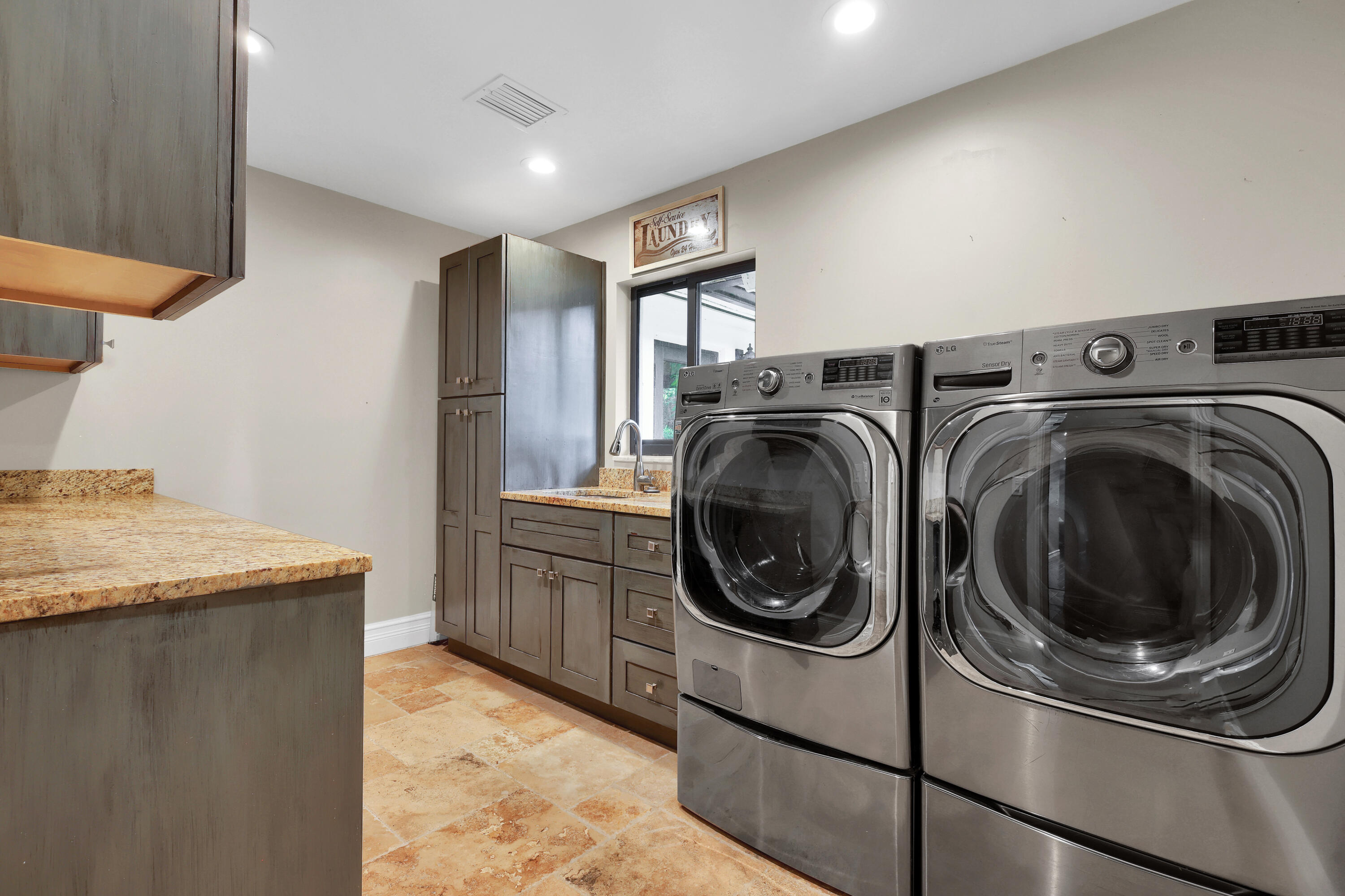 Sunshine Ranches - Residential