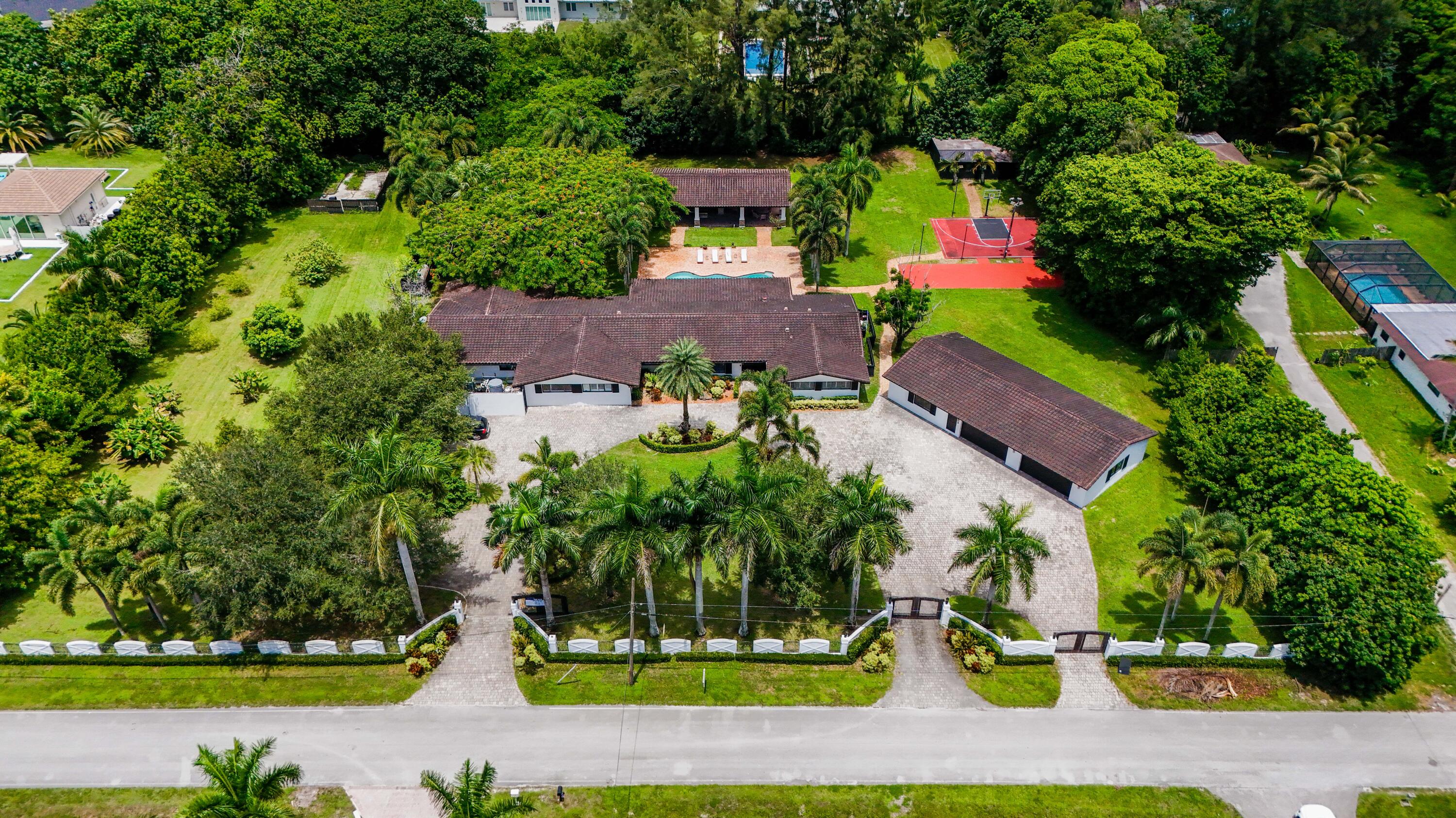 Sunshine Ranches - Residential