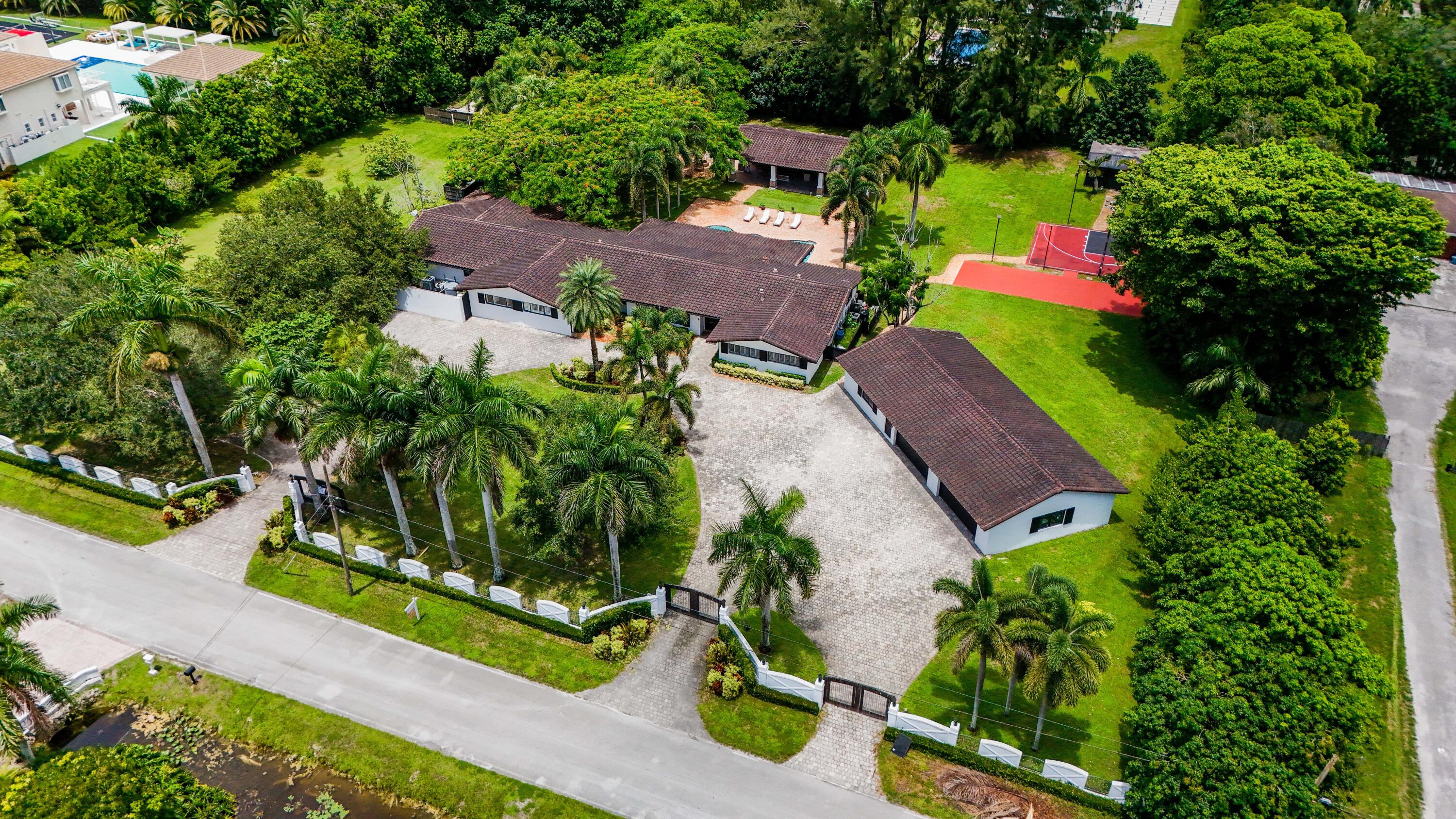 Sunshine Ranches - Residential