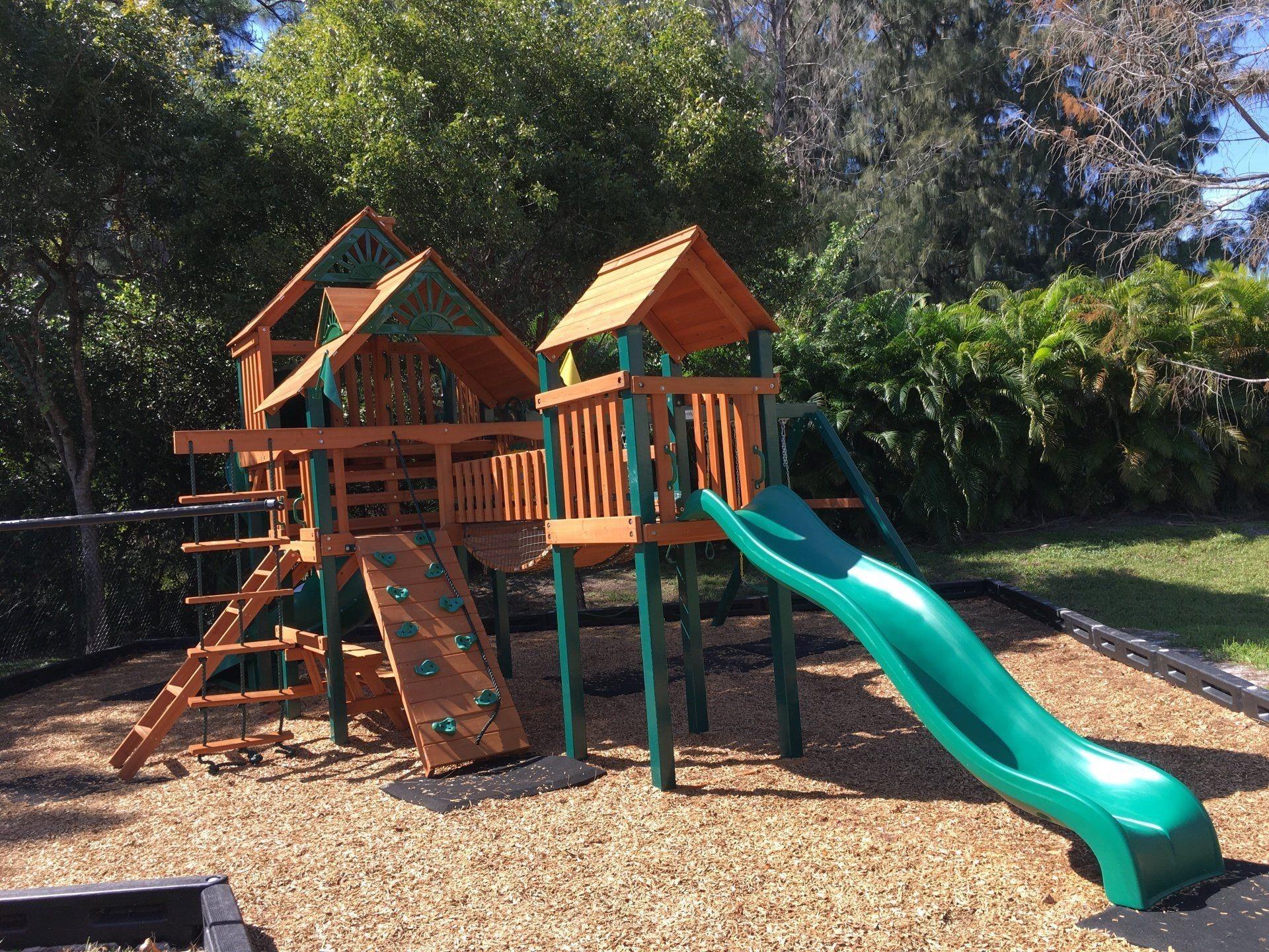 4177 N Haverhill Rd 816, West Palm Beach, FL, 33417/$190,000 4 4177 N Haverhill Rd 816