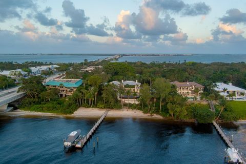 A home in Sewalls Point