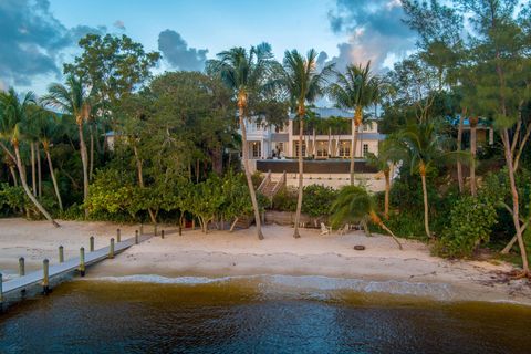 A home in Sewalls Point