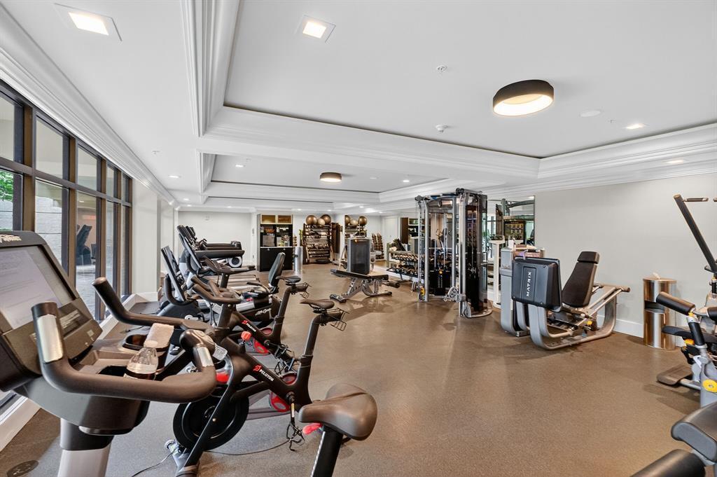 THE EXECUTIVE RESIDENCES CONDO - Residential