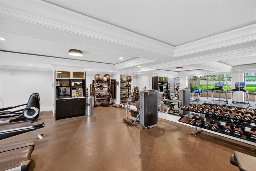 THE EXECUTIVE RESIDENCES CONDO - Residential