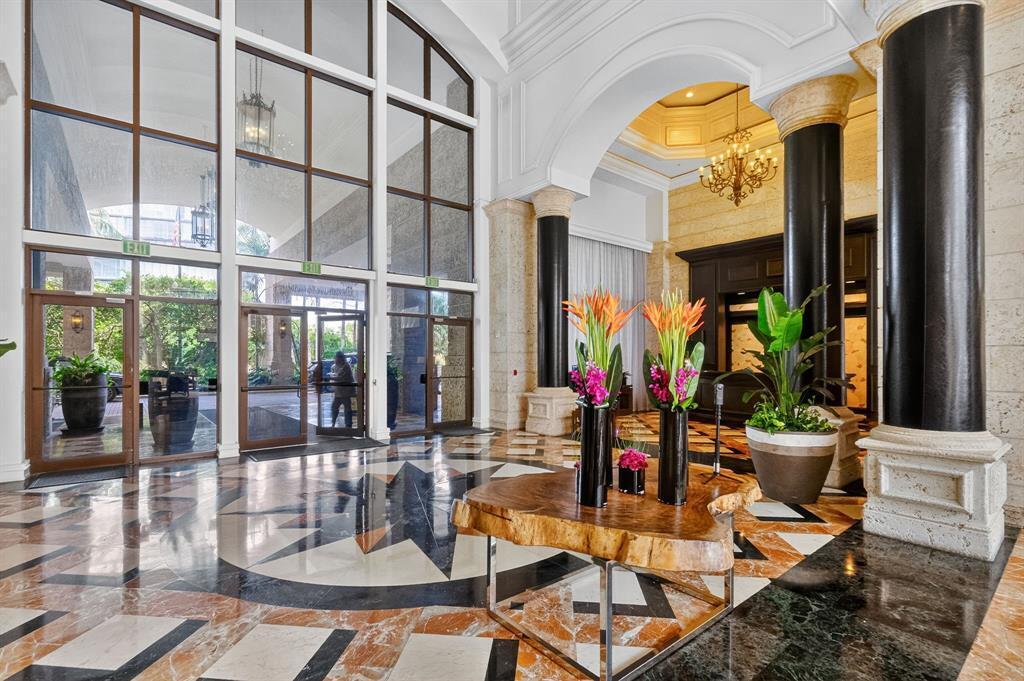 THE EXECUTIVE RESIDENCES CONDO - Residential