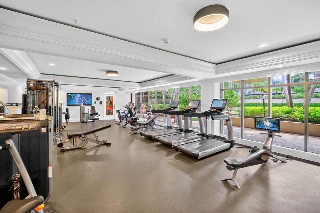 THE EXECUTIVE RESIDENCES CONDO - Residential