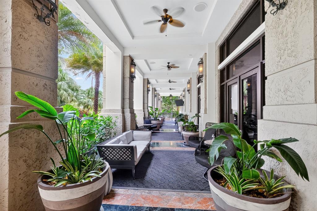 THE EXECUTIVE RESIDENCES CONDO - Residential