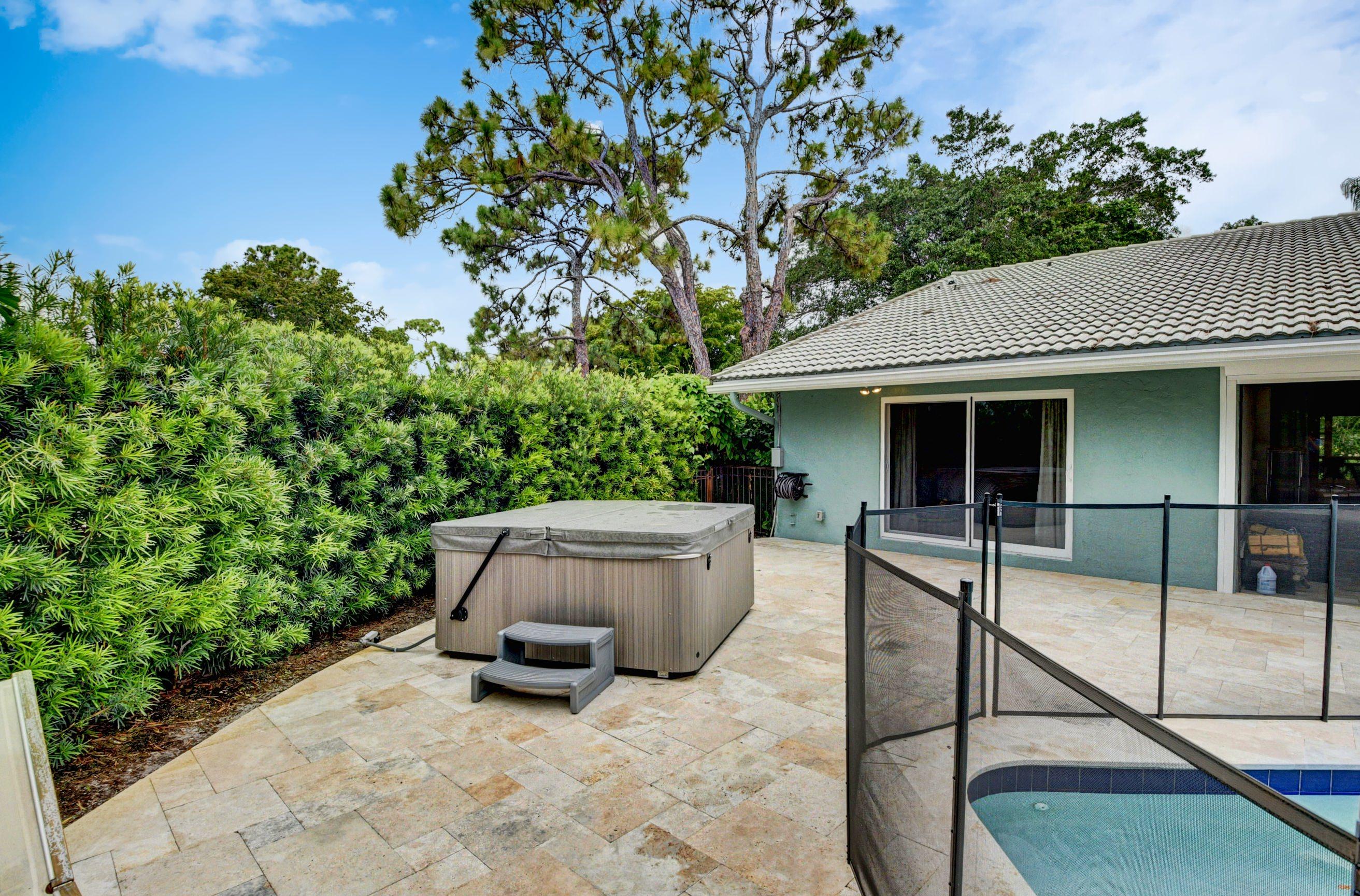 Seagate Country Club - Residential Lease