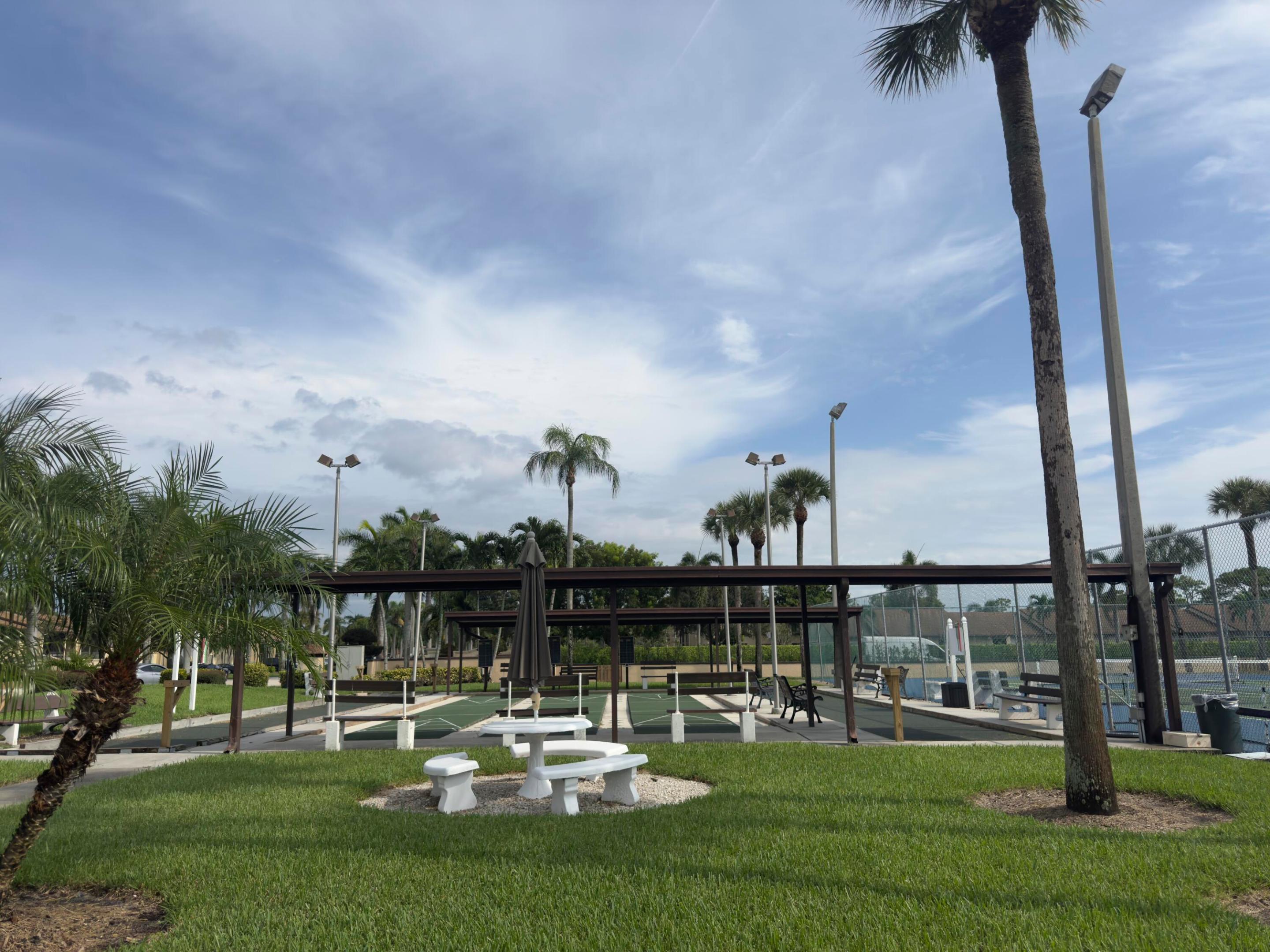 PINE RIDGE NORTH VILLAGE IV CONDO - Residential Lease